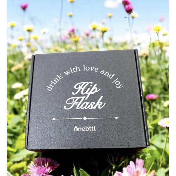 Bride Squad Hip Flask Violet & Blue Ombre 5oz Wedding Party Gift Bachelorette - Picture 2 of 2